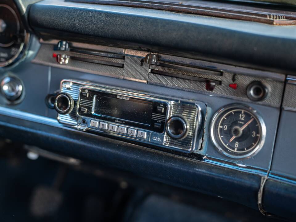 Bild 33/69 von Mercedes-Benz 230 SL (1967)