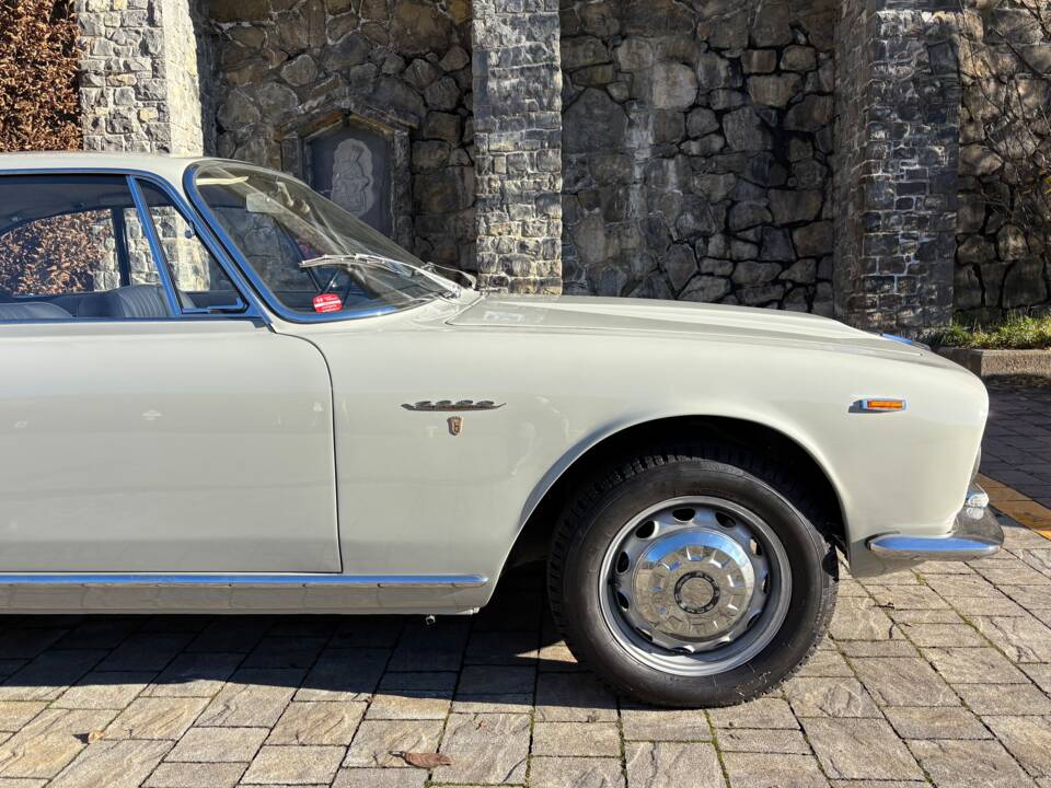Bild 9/32 von Alfa Romeo 2600 Sprint (1963)