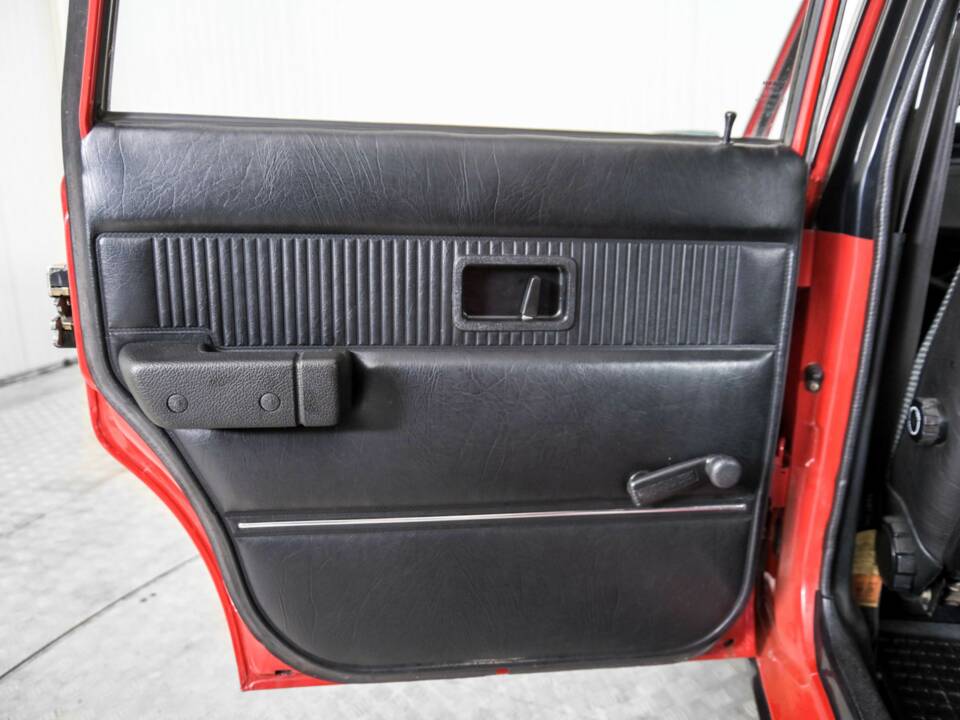 Imagen 31/50 de Volvo 240 Turbo (1983)