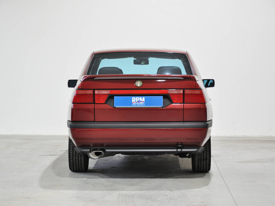 Image 17/27 de Alfa Romeo 155 1.8 Twin Spark (1996)