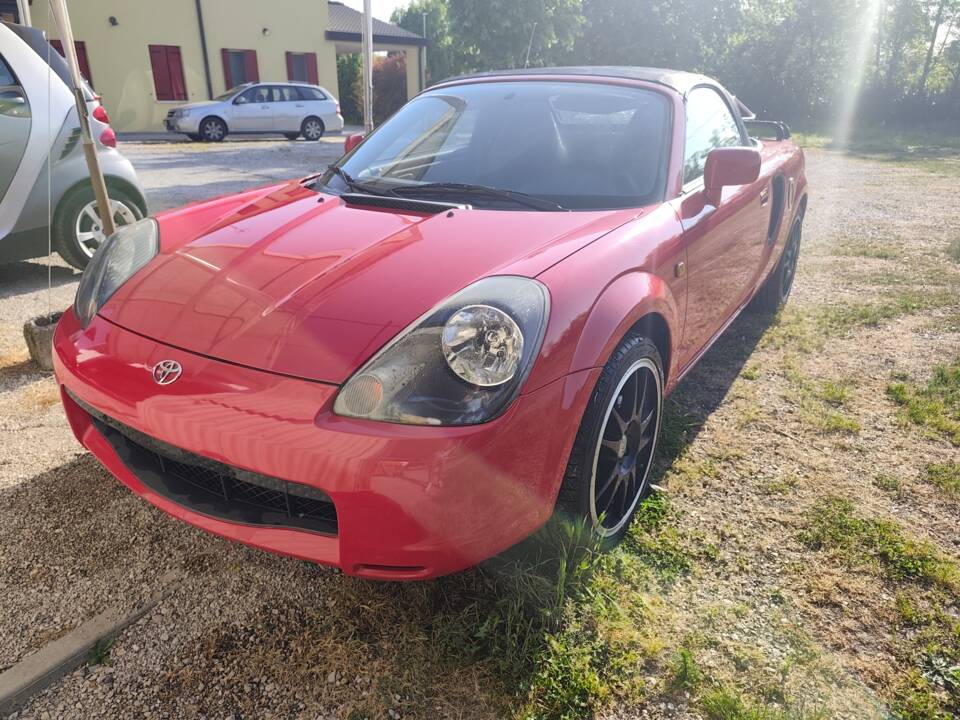 Image 28/57 of Toyota MR2 (2003)