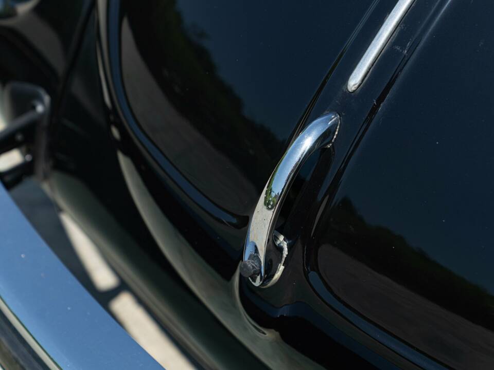 Image 12/50 of Volkswagen Beetle 1303 (1975)