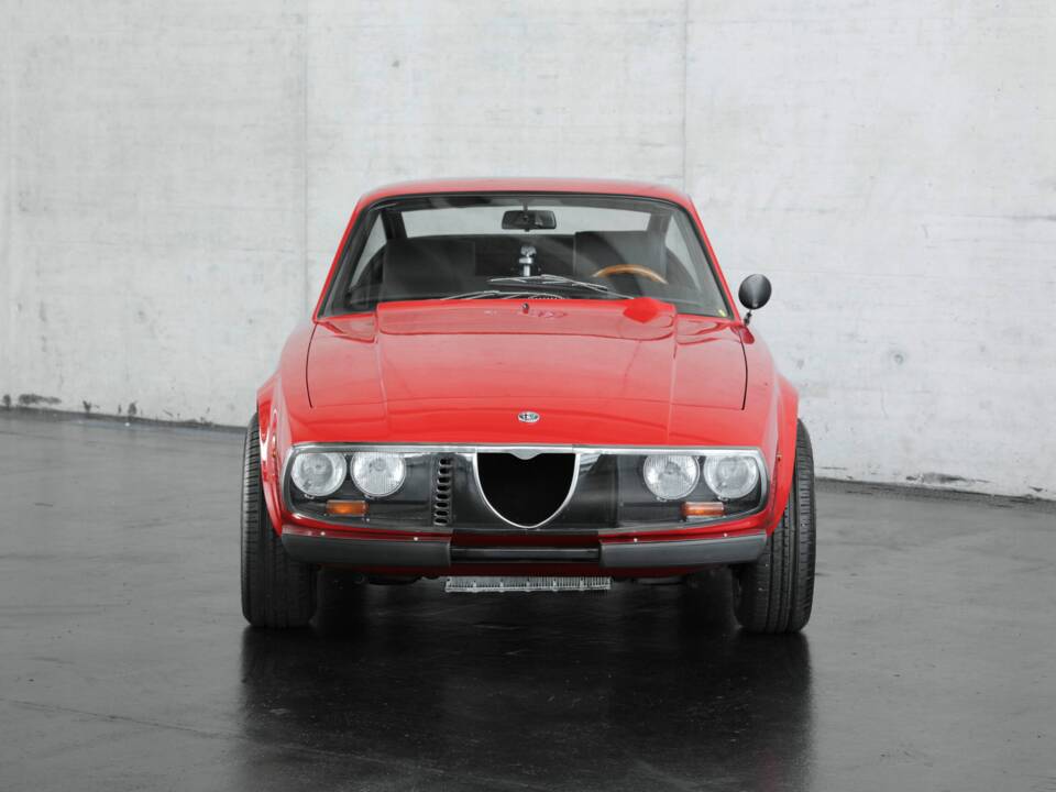 Image 12/50 of Alfa Romeo Junior Zagato GT 1300 (1972)