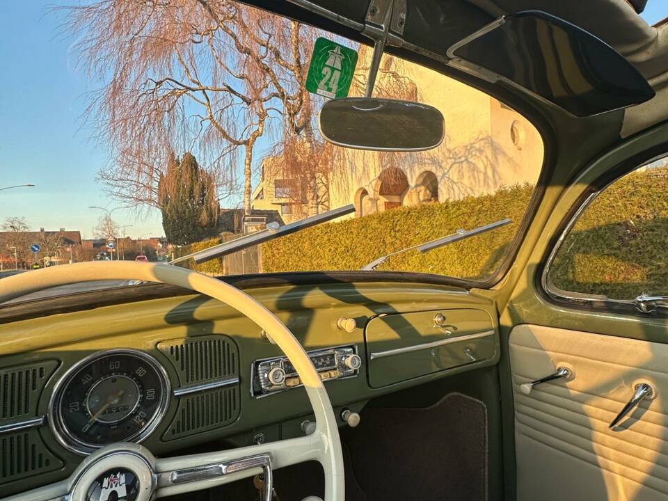 Bild 18/23 von Volkswagen Escarabajo 1200 (1960)