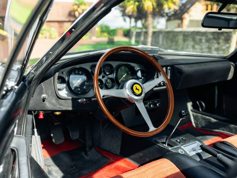 Image 11/20 de Ferrari 365 GTB&#x2F;4 Daytona (1970)
