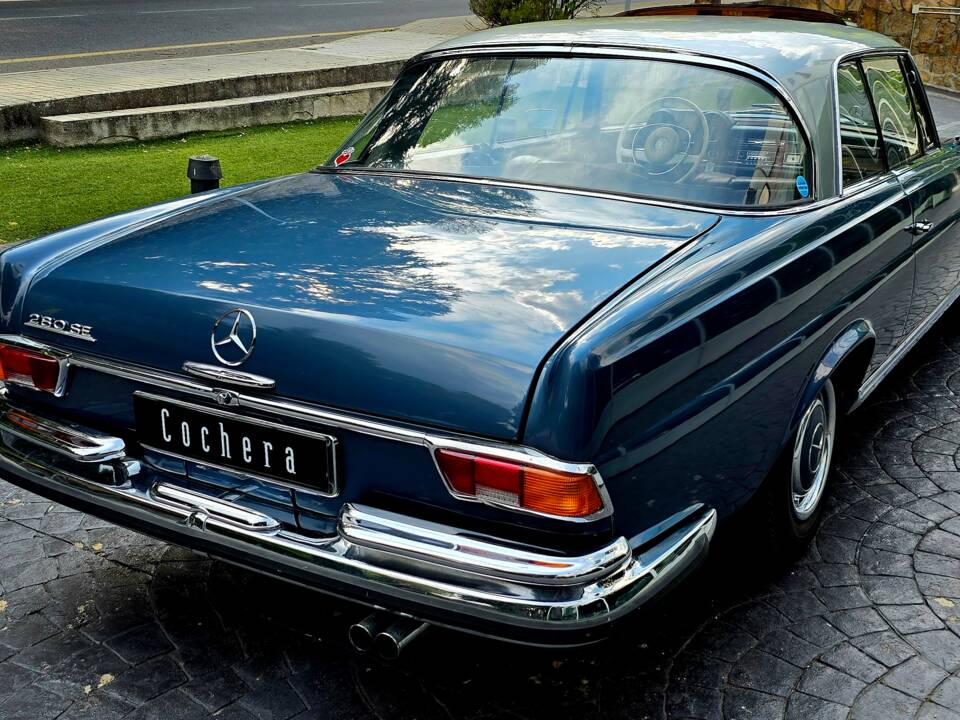 Image 6/34 of Mercedes-Benz 280 SE (1970)