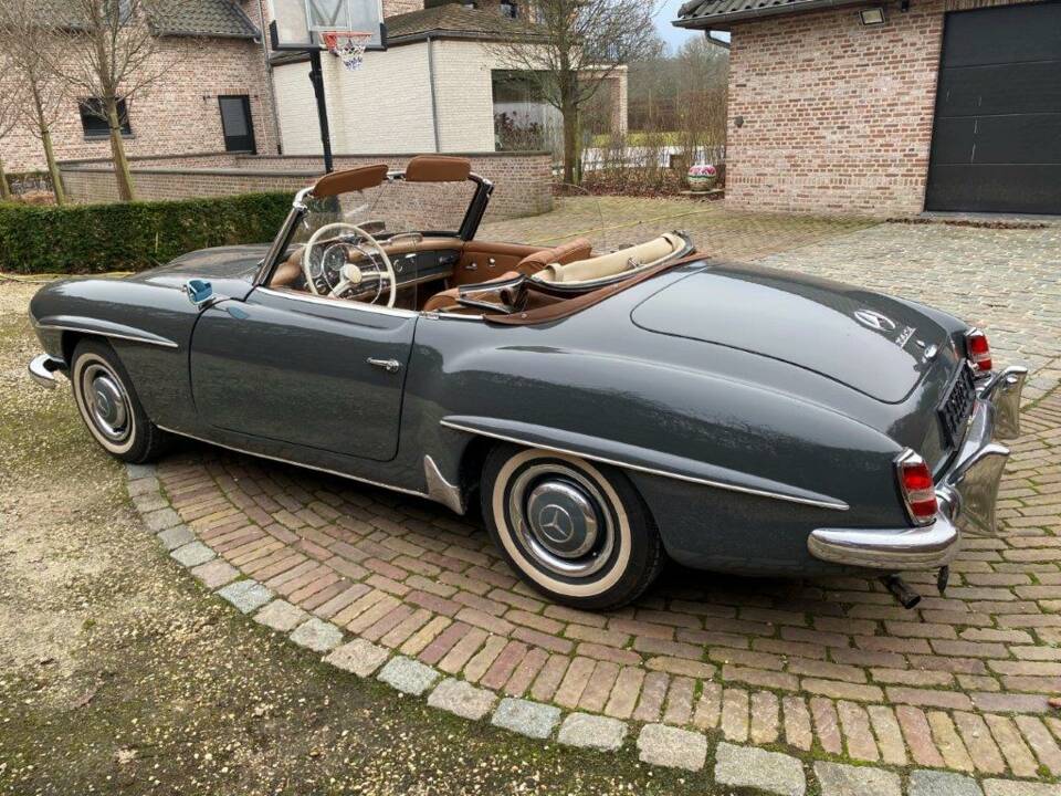 Image 12/52 de Mercedes-Benz 190 SL (1961)