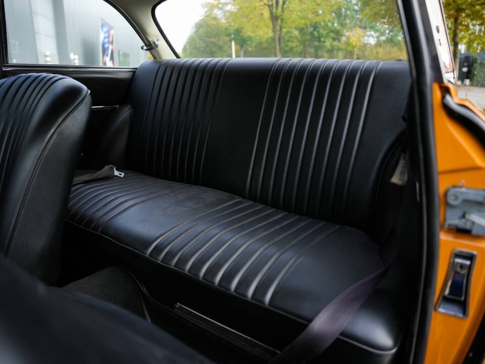 Image 38/38 of Alfa Romeo Giulia GT 1300 Junior (1968)