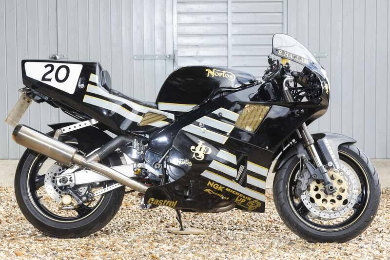 Image 1/50 de Yamaha DUMMY (1995)