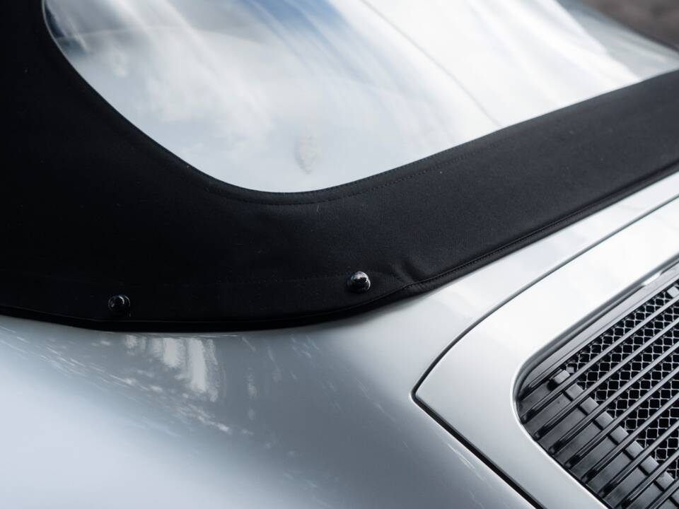 Image 4/68 of Porsche 911 Speedster 3.2 (1989)