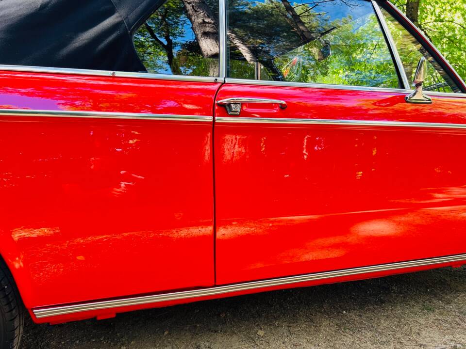 Image 58/142 of BMW 1600 Convertible (1970)