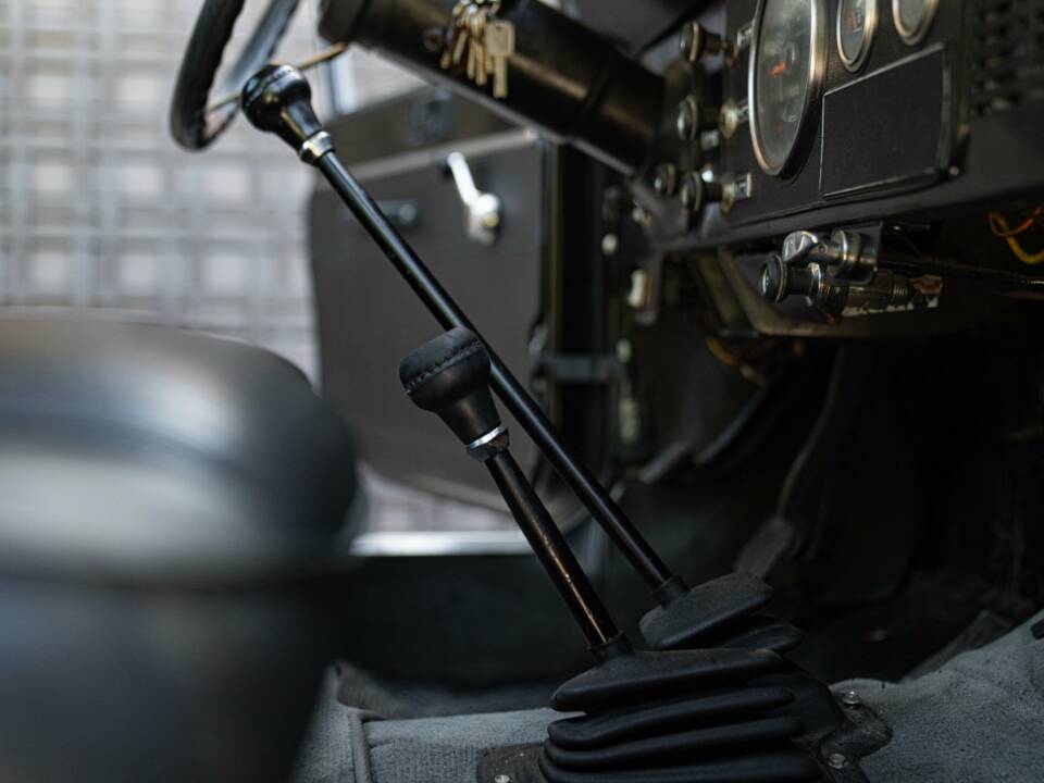 Image 39/50 of Jeep CJ-8 (1984)