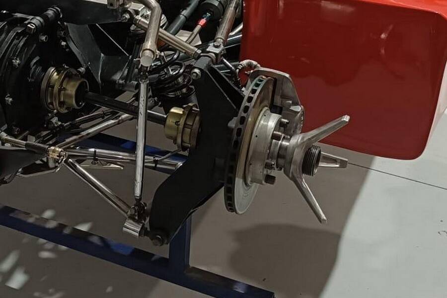 Image 39/50 of Lola T290 (1972)