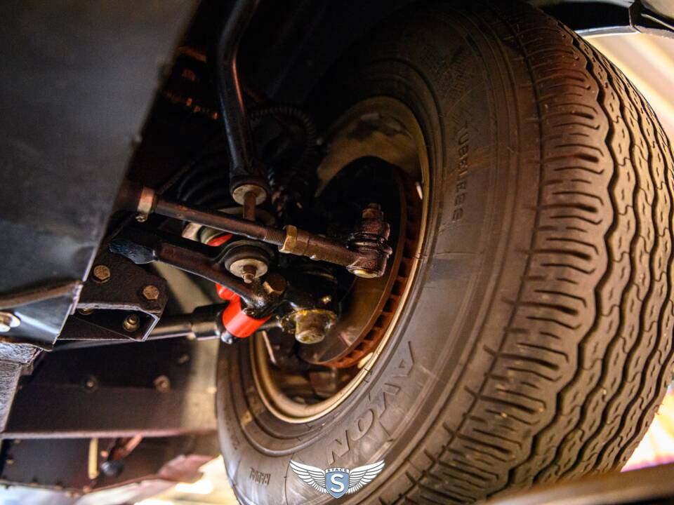 Bild 18/73 von Aston Martin V8 EFi Volante (1987)