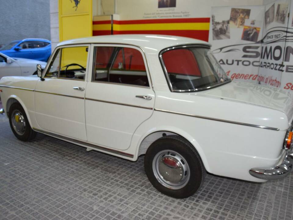 Bild 9/22 von FIAT 1100 R (1968)