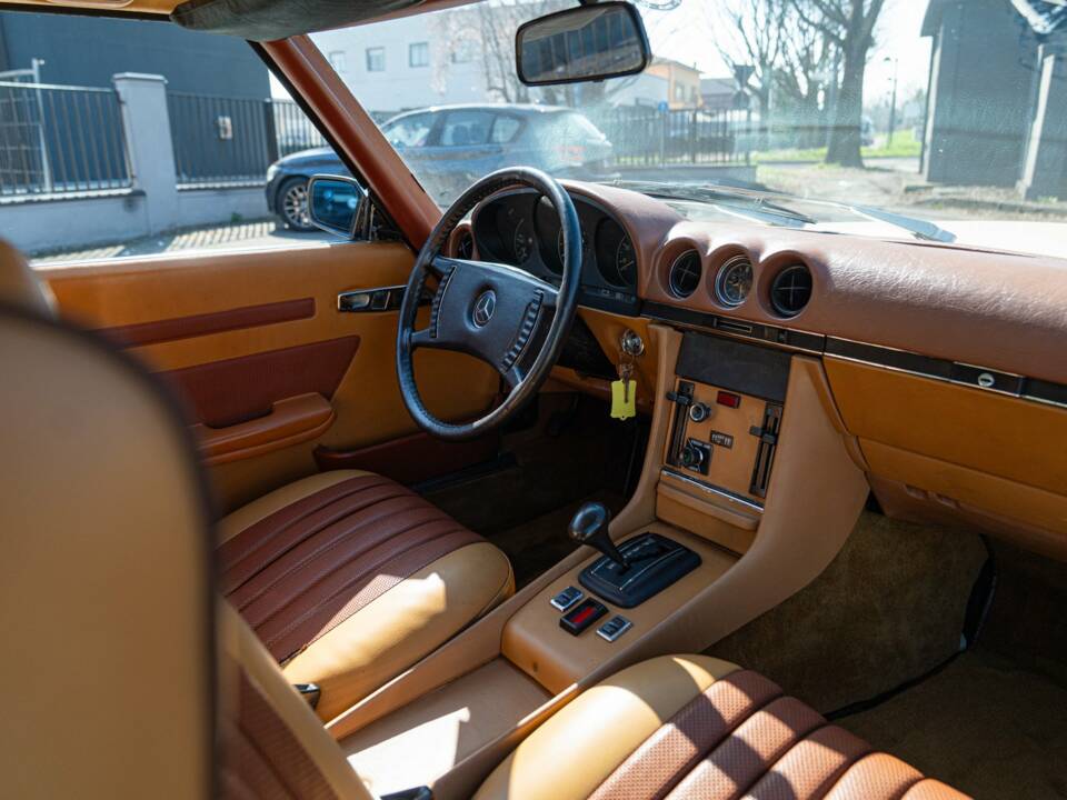 Bild 24/50 von Mercedes-Benz 450 SLC (1972)