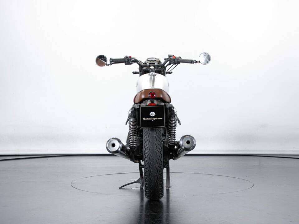 Bild 3/50 von Moto Guzzi V 35 III (1986)