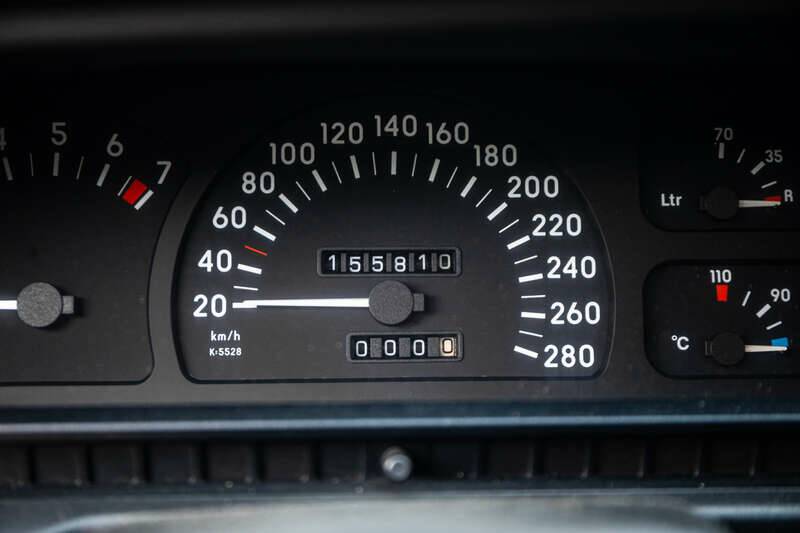 Afbeelding 7/38 van Opel Omega 3,0i 24V (1992)