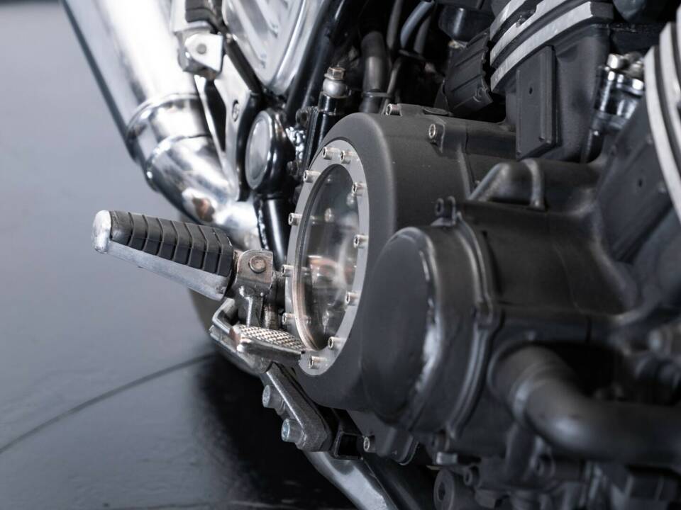 Bild 18/50 von Yamaha V-Max 1200 (1991)