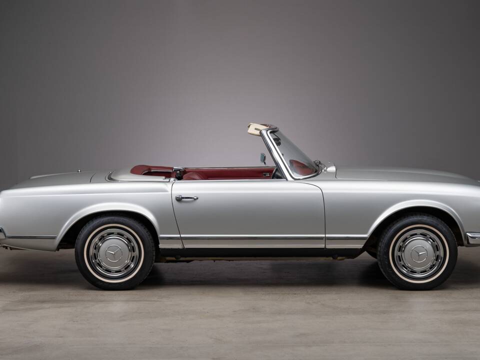 Bild 8/44 von Mercedes-Benz 280 SL (1970)