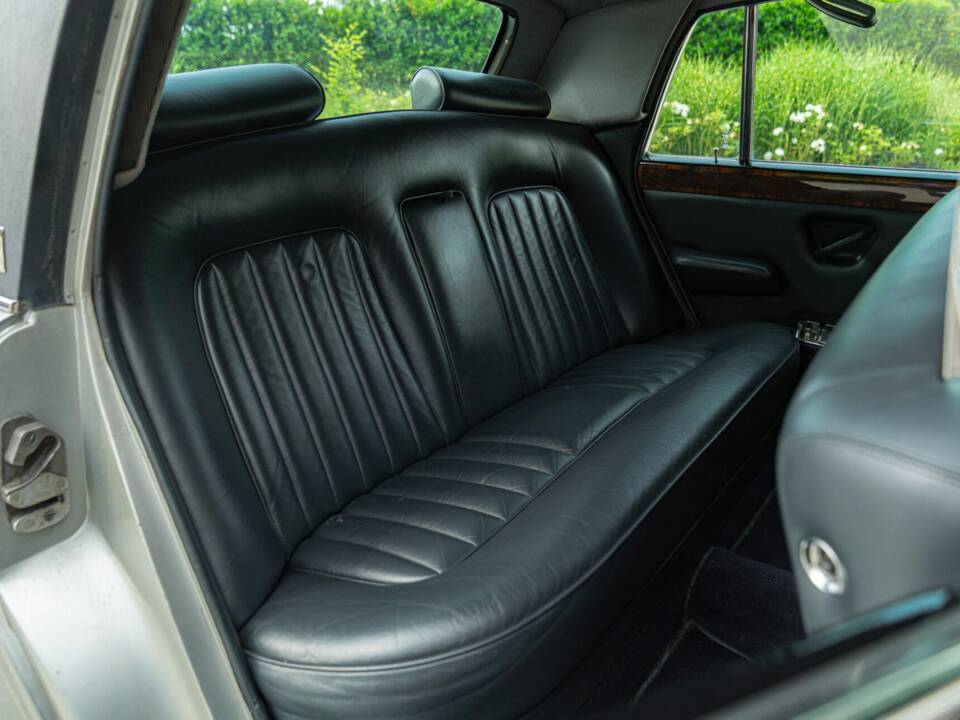 Image 32/50 of Rolls-Royce Silver Wraith II (1979)