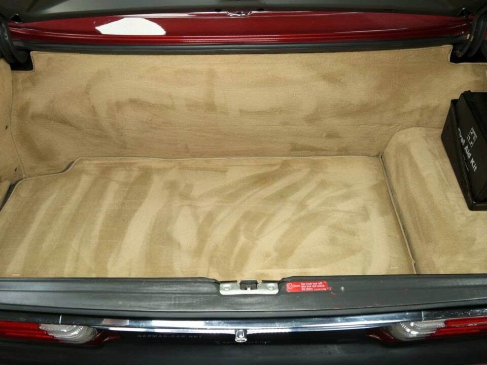 Bild 25/30 von Mercedes-Benz 560 SL (1989)