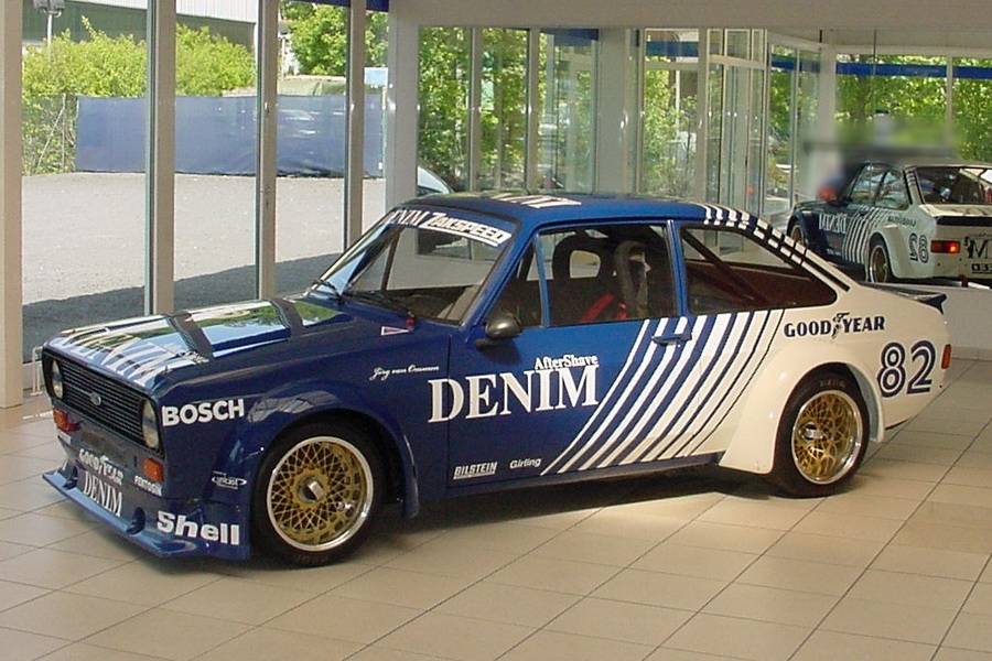 Image 6/41 of Ford Escort Group 4 Rally (1981)