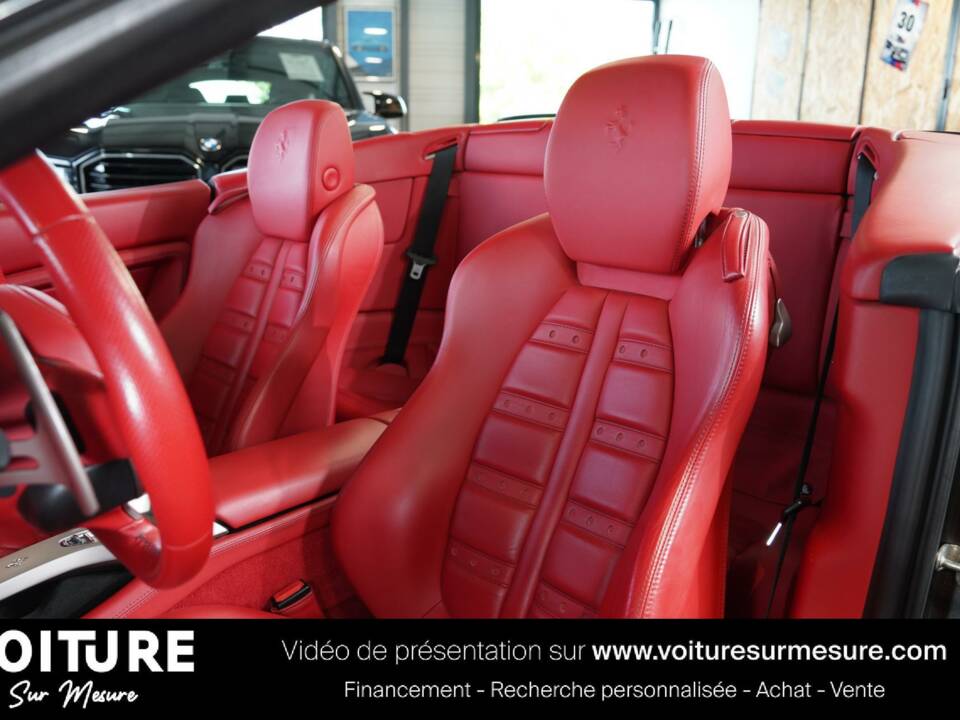 Imagen 13/39 de Ferrari California (2010)