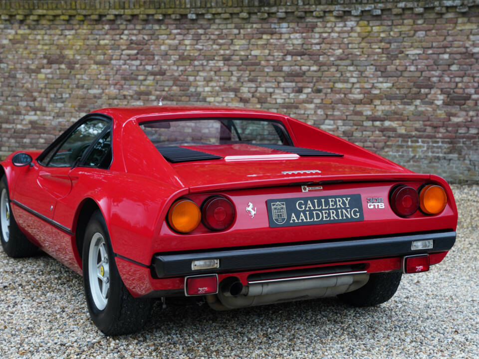 Afbeelding 10/50 van Ferrari 308 GTB (1977)