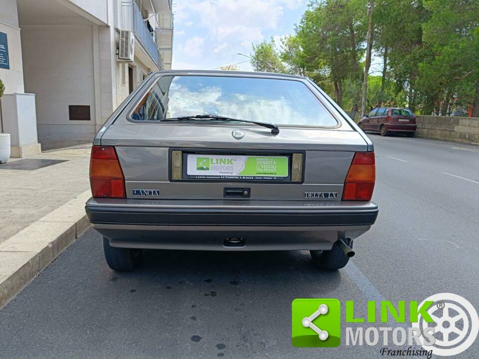 Bild 6/10 von Lancia Delta (1988)