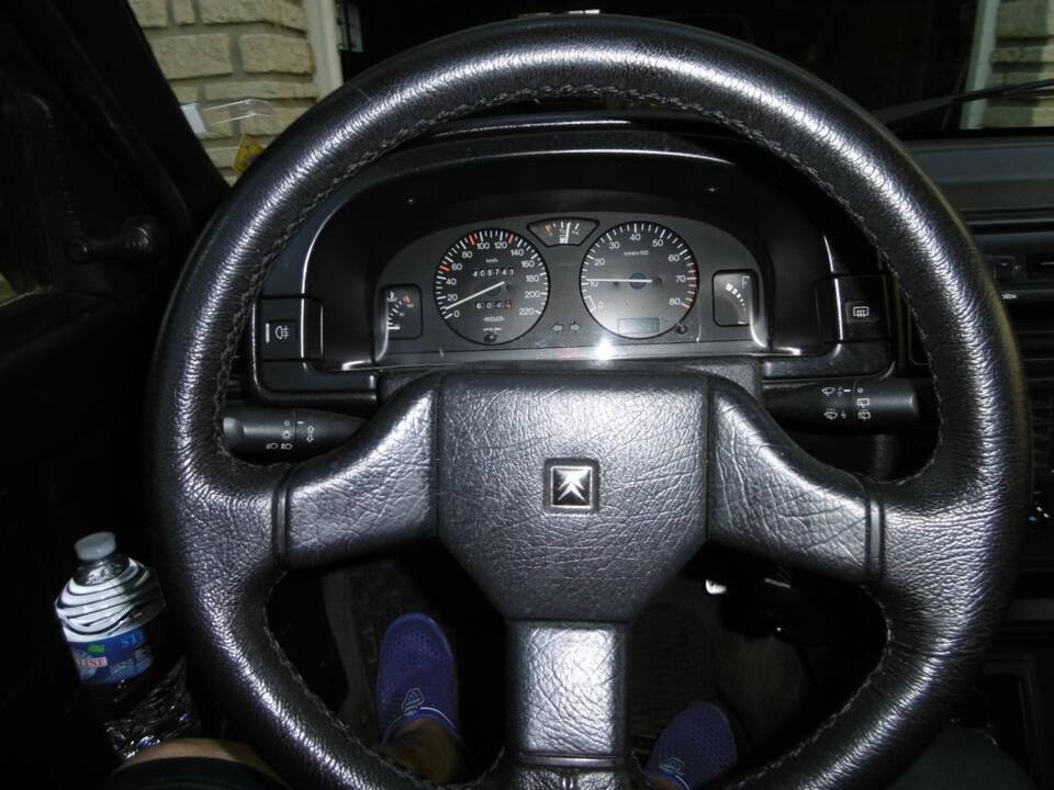Image 2/8 of Citroën AX GT (1992)