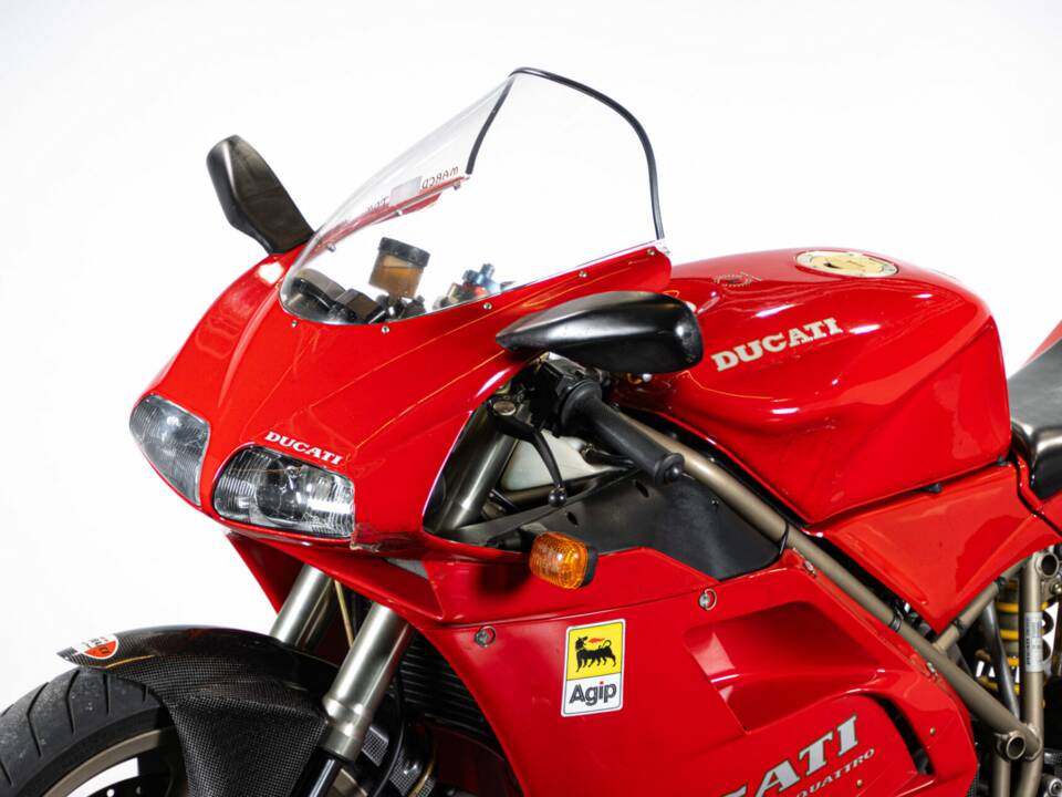 Bild 43/50 von Ducati 916 (1994)