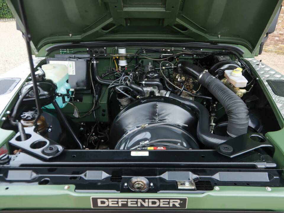 Immagine 4/50 di Land Rover 90 (1990)