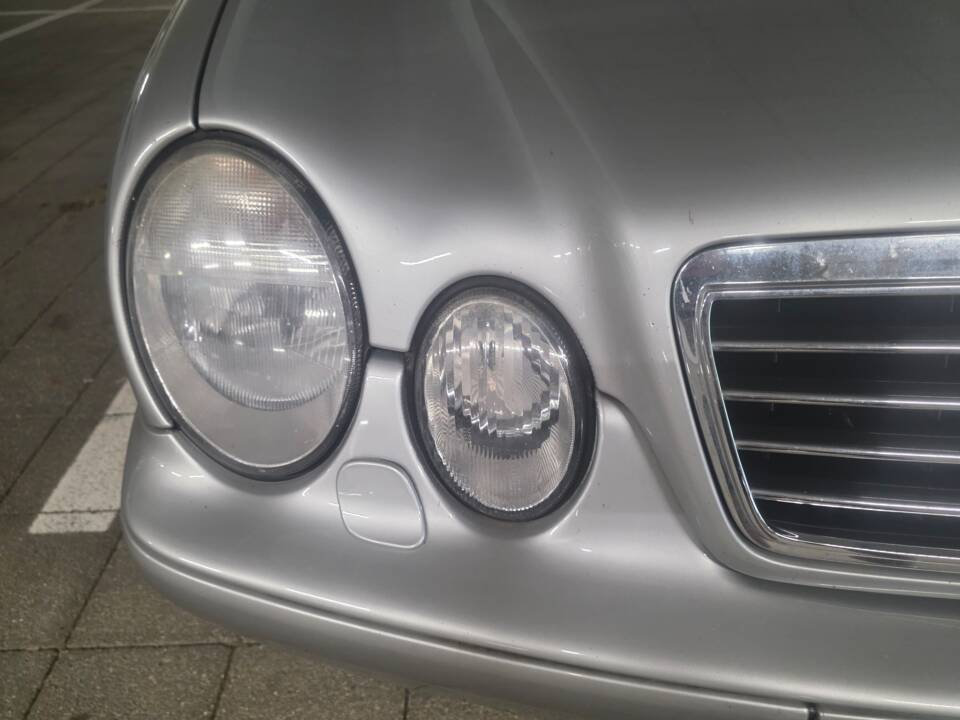 Bild 3/14 von Mercedes-Benz CLK 320 (1999)