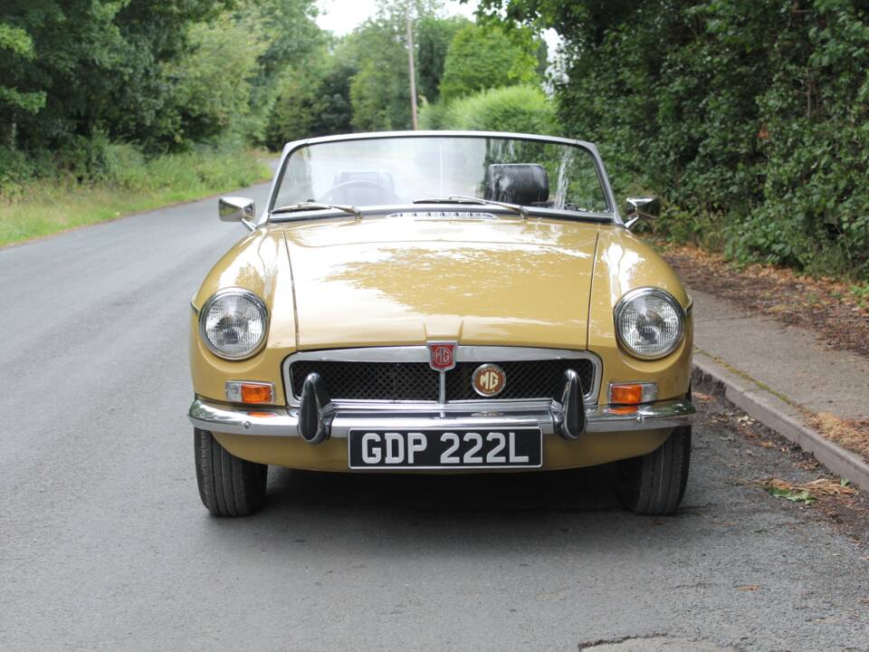 Immagine 2/16 di MG MGB (1972)