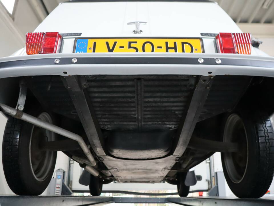 Image 11/50 of Citroën 2 CV 6 (1985)