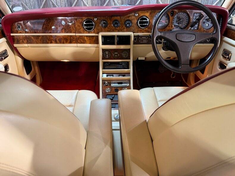 Image 4/50 of Bentley Turbo R (1988)