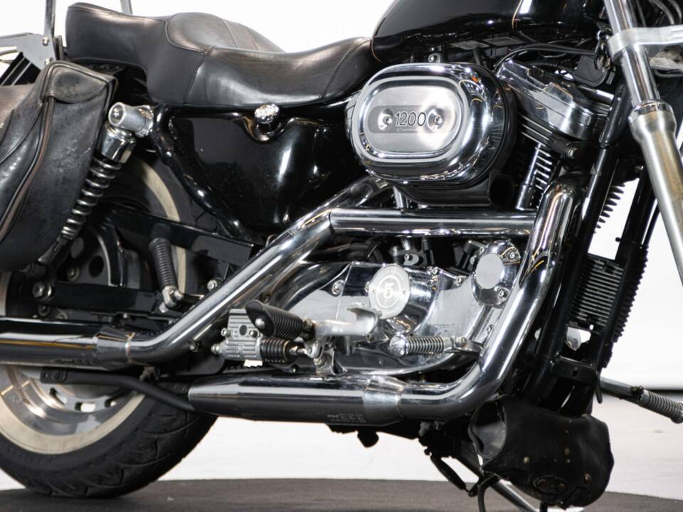 Bild 41/50 von Harley-Davidson XL 1200 C Sportster Custom (1997)