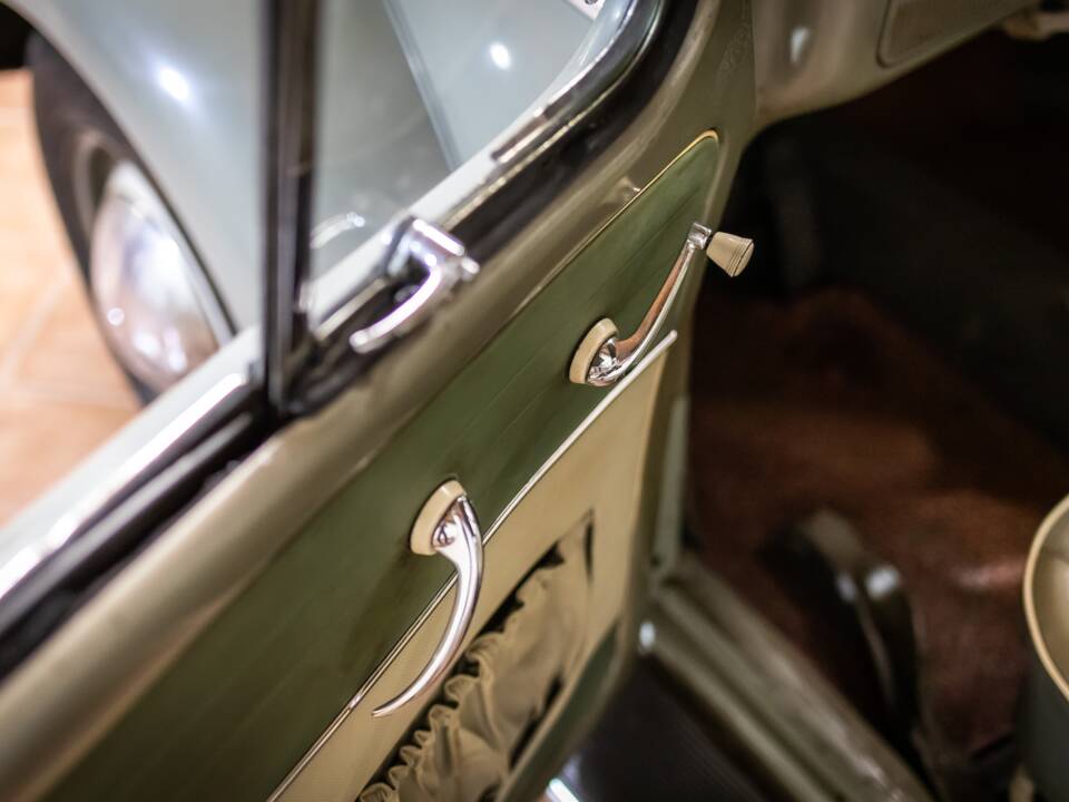 Bild 18/24 von Volkswagen Käfer 1200 Export "Dickholmer" (1958)