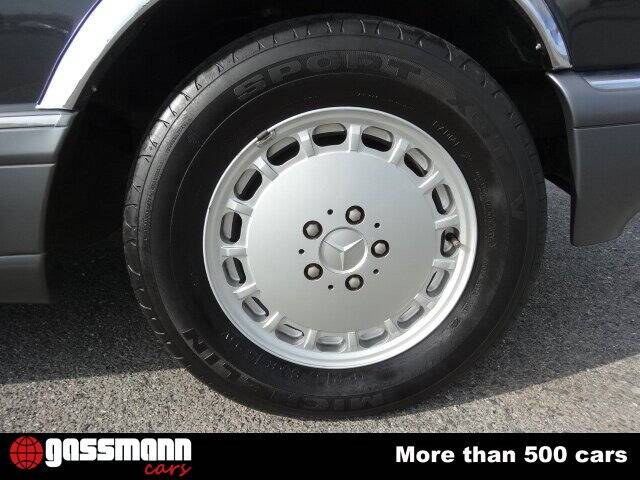 Afbeelding 5/15 van Mercedes-Benz 560 SEL (1990)