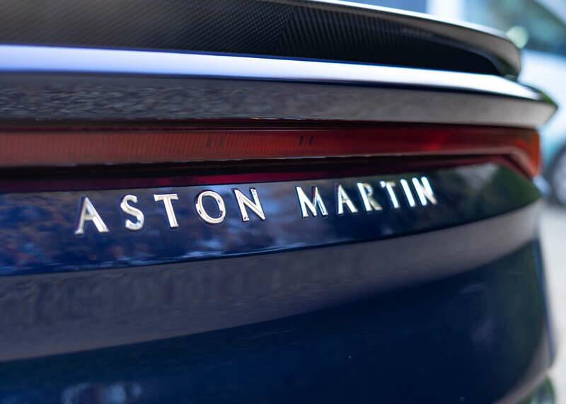Immagine 48/50 di Aston Martin DBS Superleggera (2018)