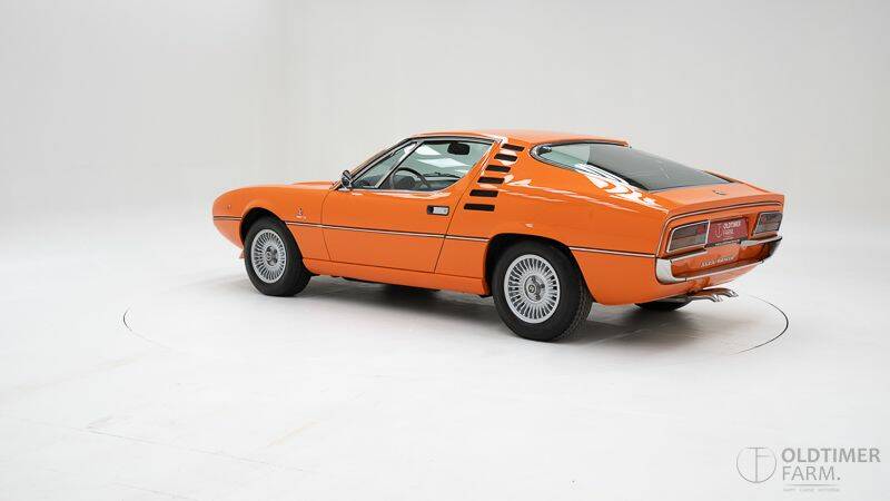 Image 4/15 of Alfa Romeo Montreal (1971)