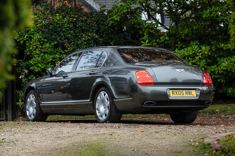 Afbeelding 4/35 van Bentley Continental Flying Spur (2005)