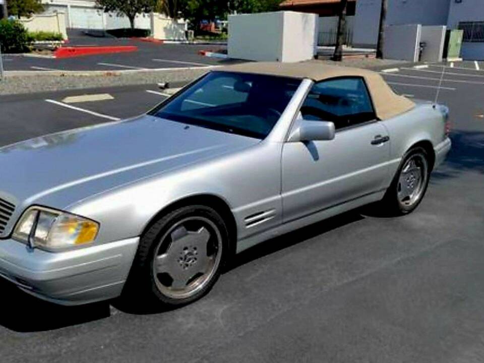 Image 8/40 of Mercedes-Benz SL 500 (1996)