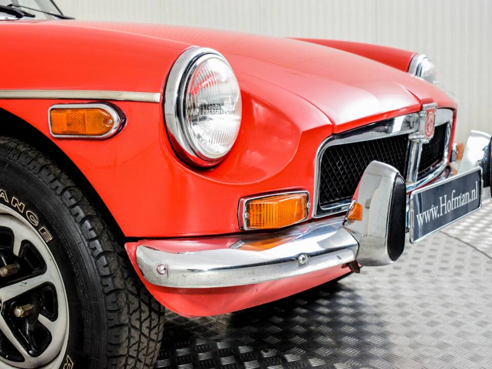 Bild 14/50 von MG MGB (1974)