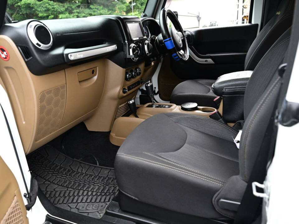 Afbeelding 27/50 van Jeep Grand Cherokee 6.4 V8 SRT (2014)