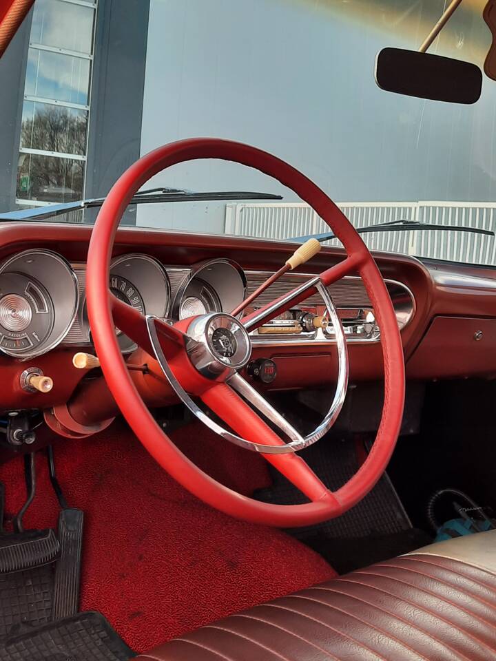 Imagen 20/20 de Ford Fairlane 500 (1962)