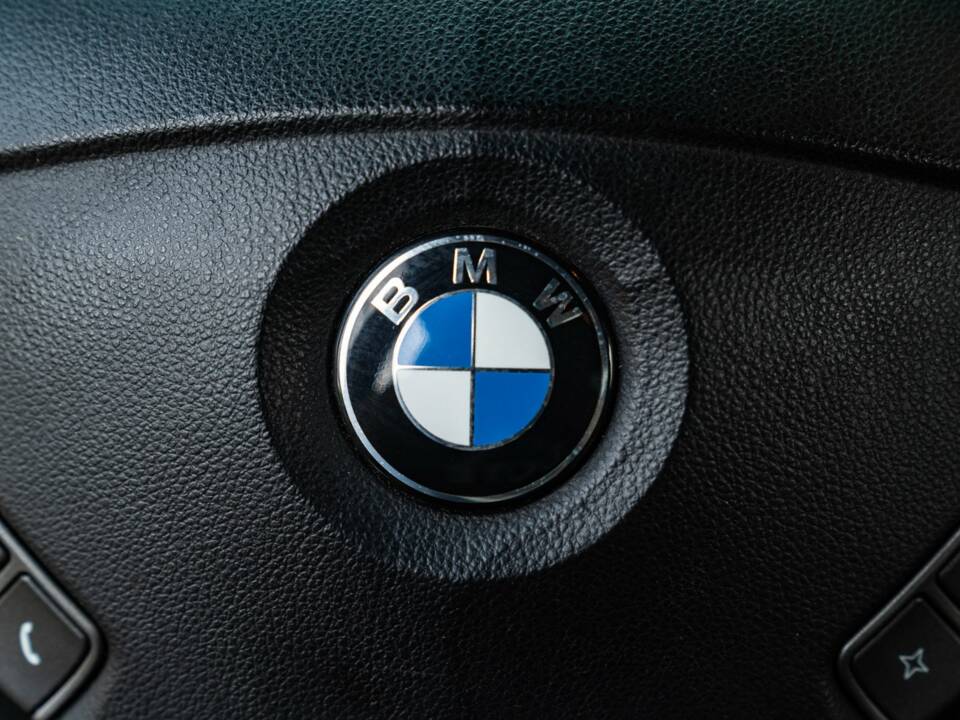 Bild 45/50 von BMW 745d (2005)
