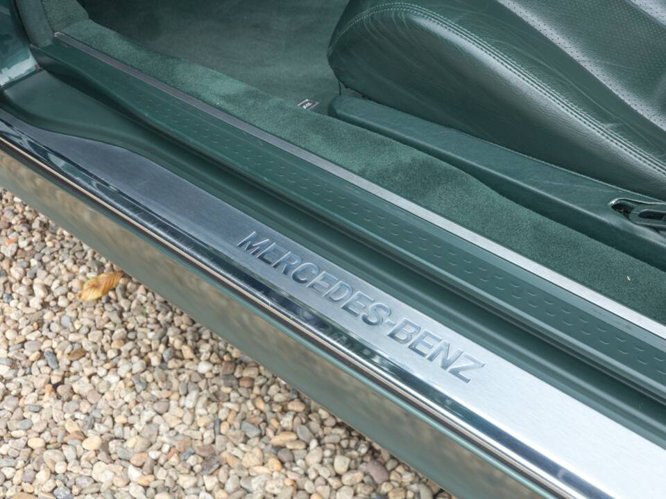 Obraz 45/50 pojazdu Mercedes-Benz 300 SL-24 (1992)