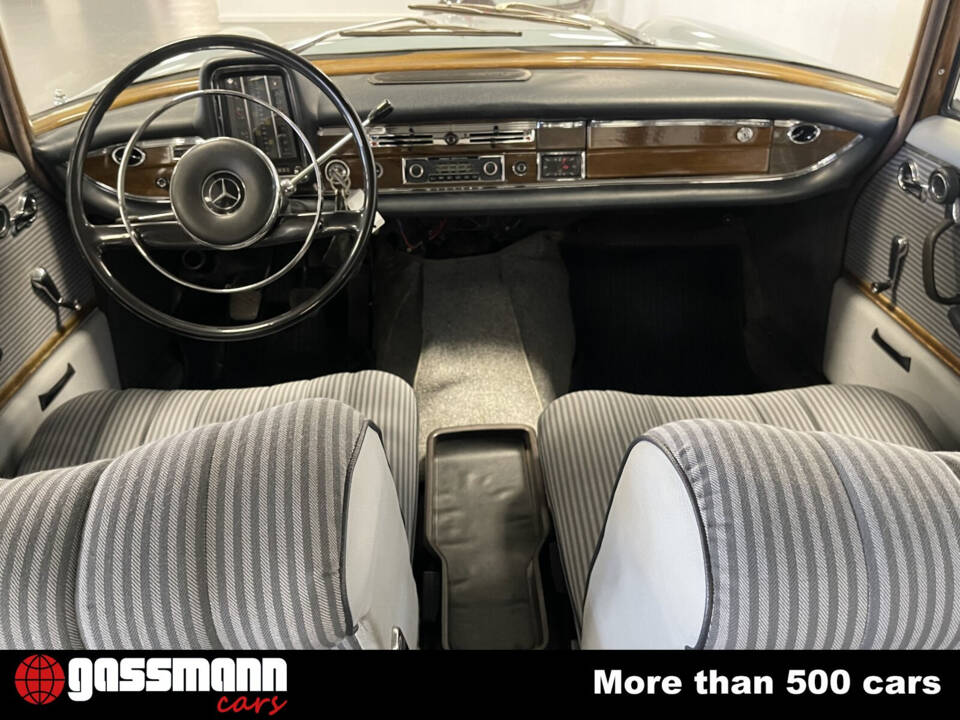 Bild 15/15 von Mercedes-Benz 220 SE b (1963)